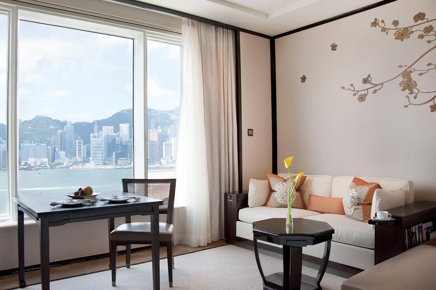 The-Peninsula-Hong-Kong-Room-29
