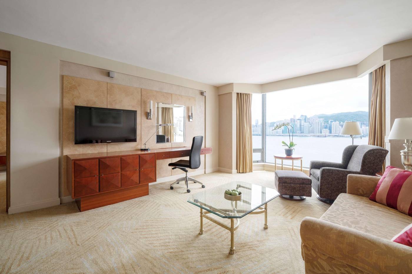 Kowloon-Shangri-La-Hong-Kong-Room-32