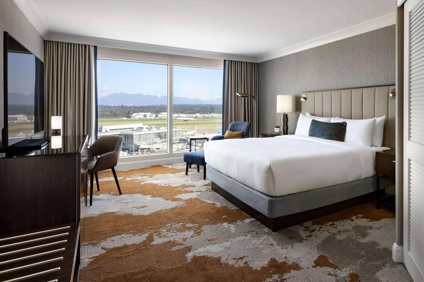 Fairmont-Vancouver-Airport-Room-28