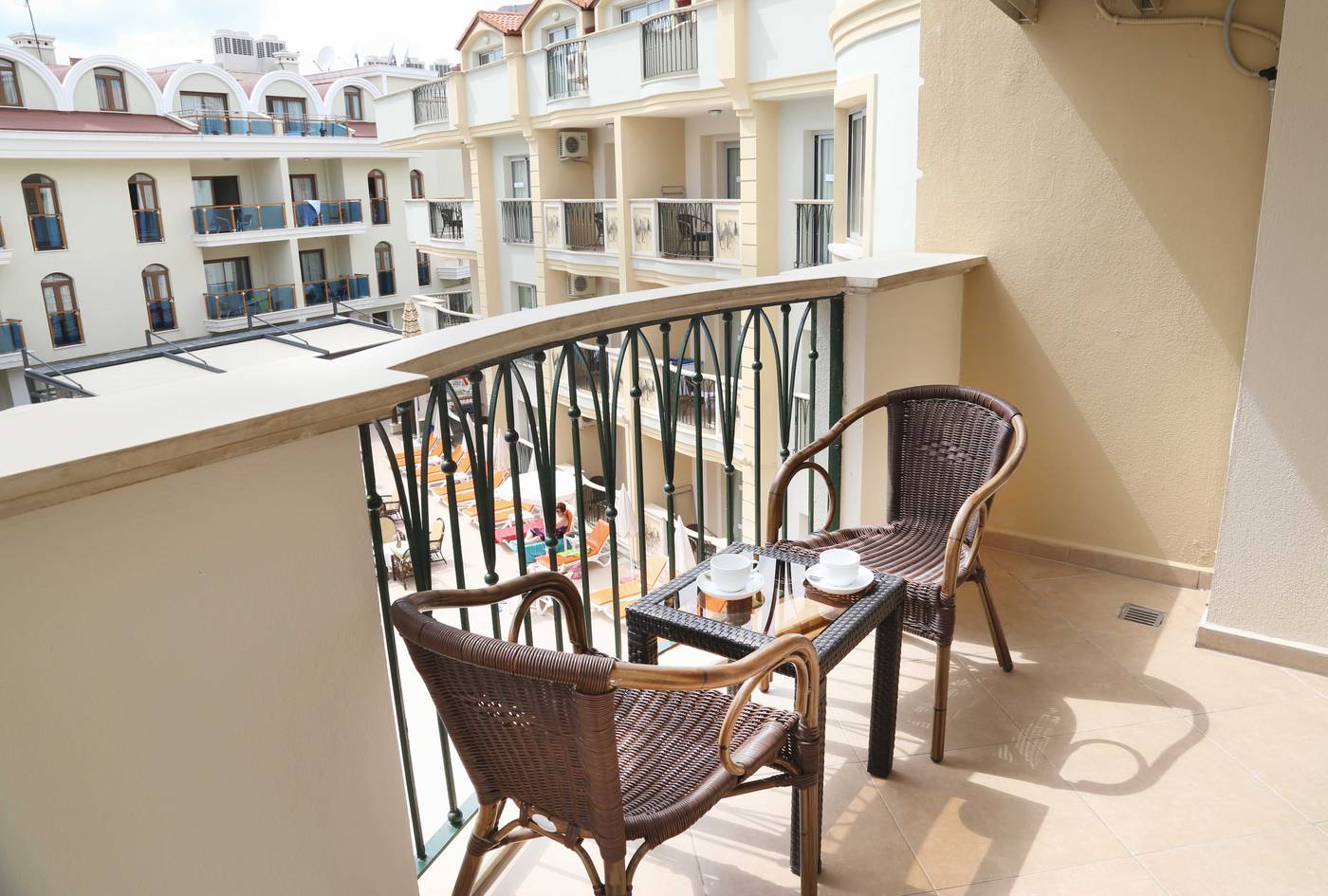 Club-Karakas-Room-22