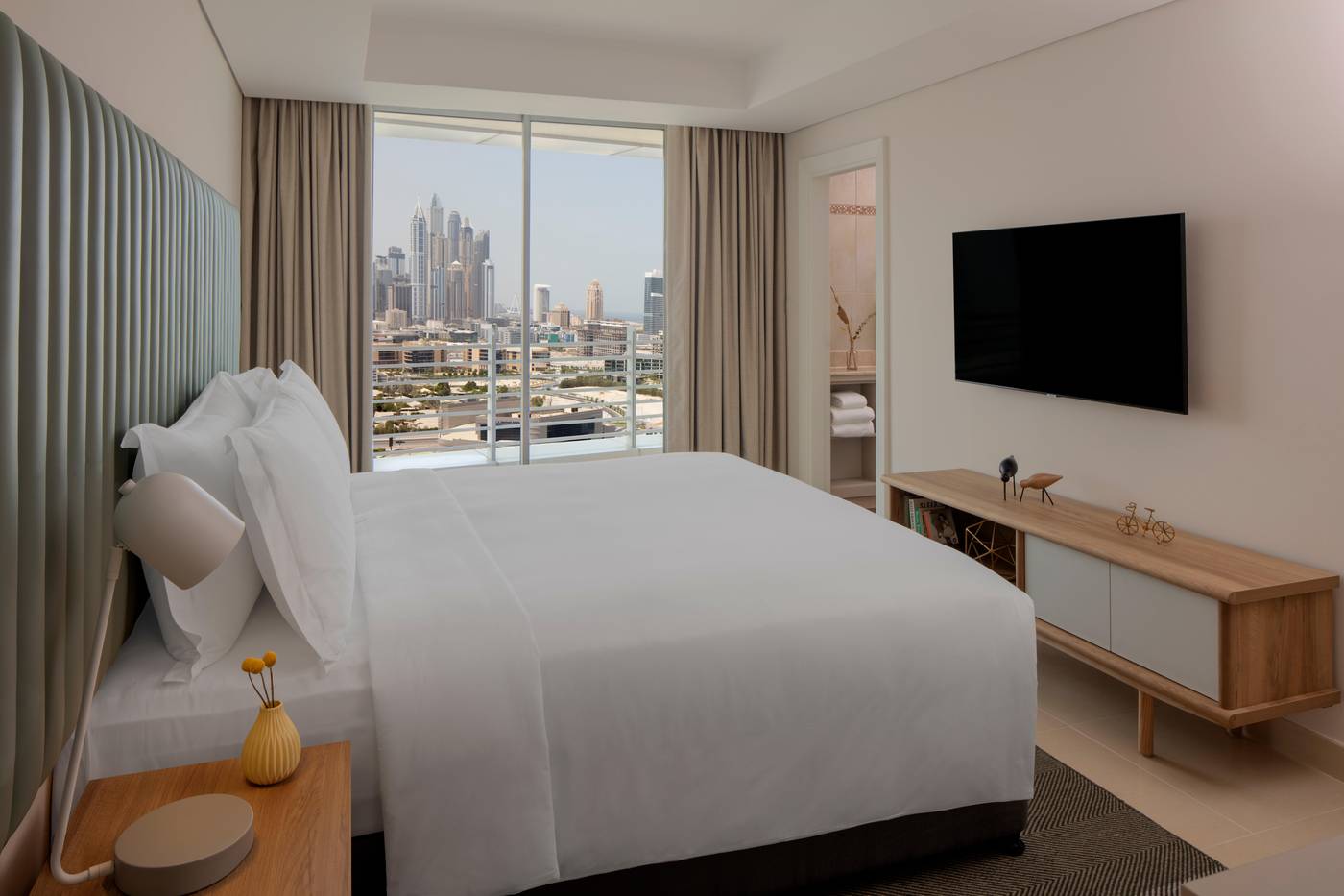 Staybridge-Suites-Dubai-Internet-City-Room-6