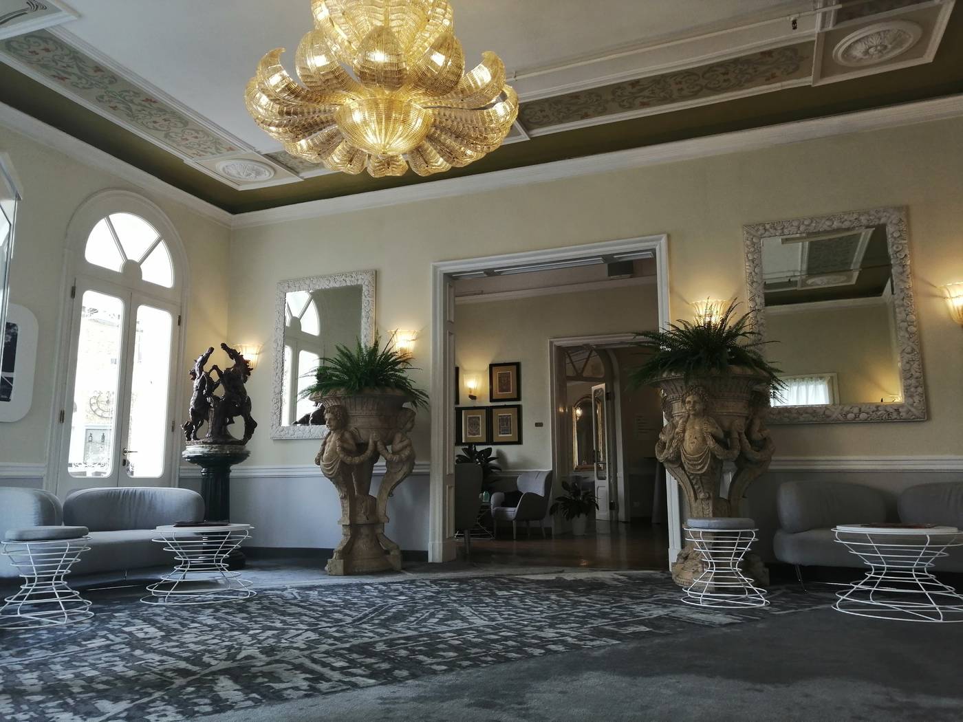 Grande-Albergo-Ausonia---Hungaria-Lobby-12