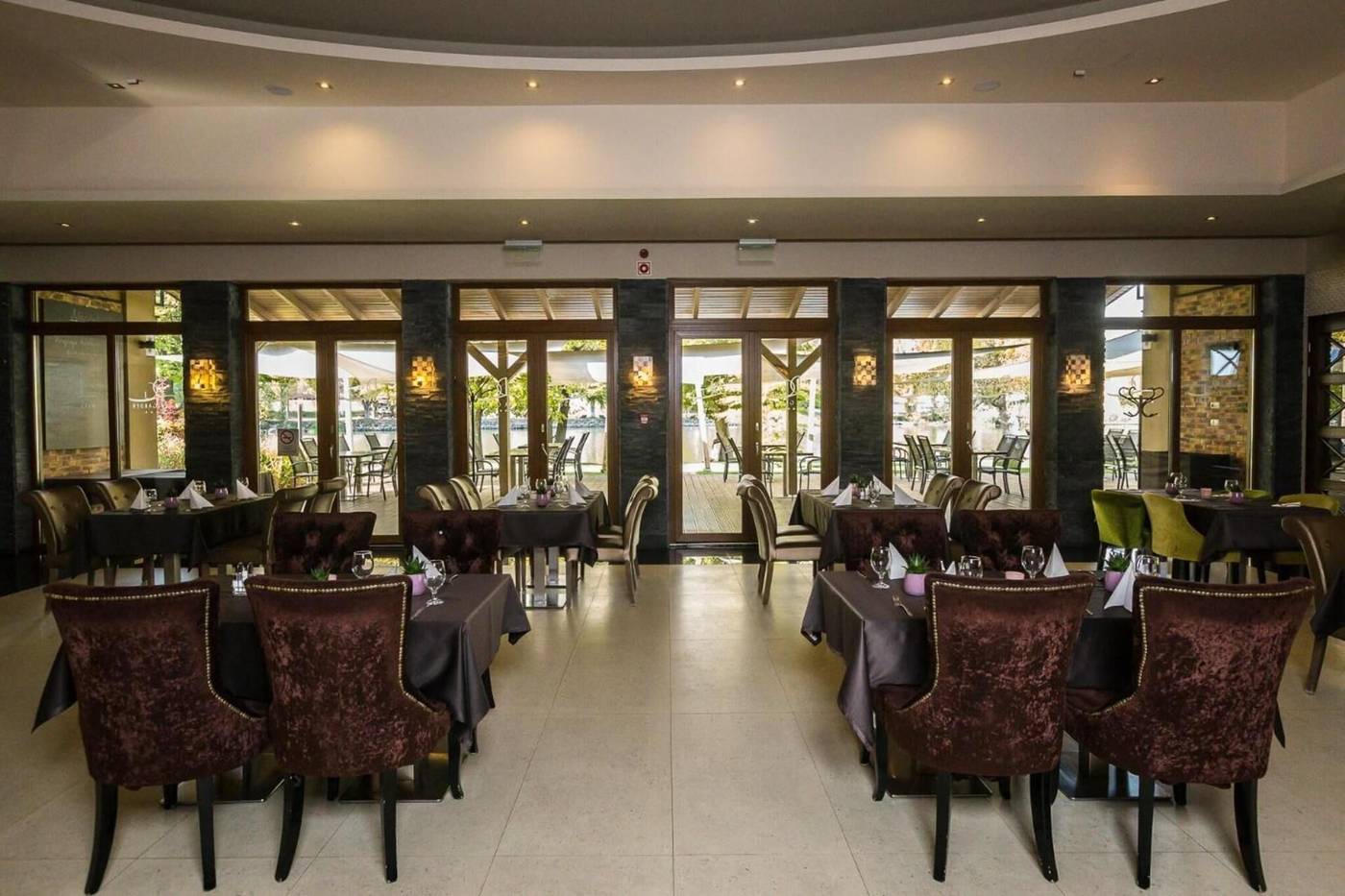 Duna-Garden-Hotel-Restaurant-12