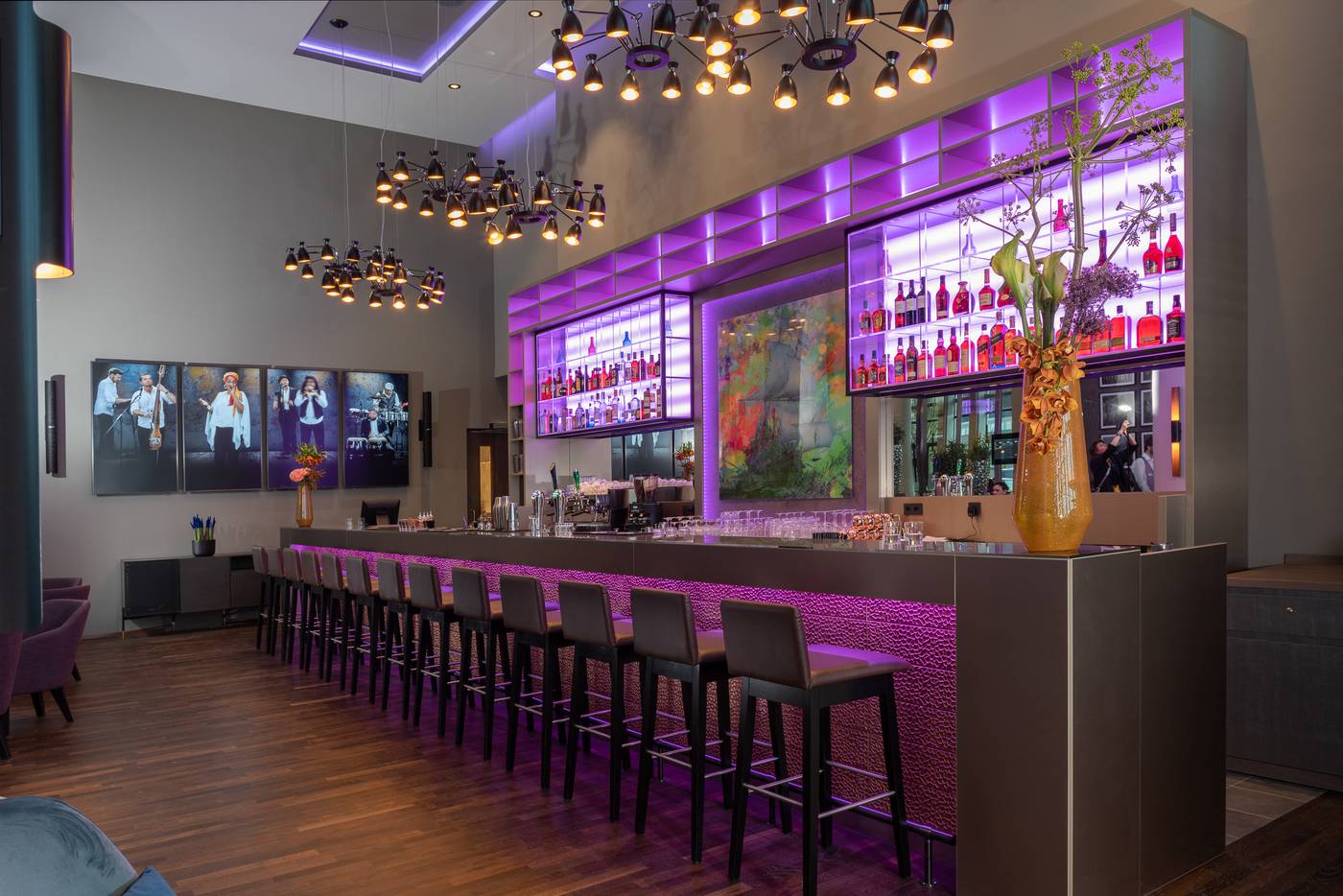 Leonardo-Royal-Hotel-Amsterdam-Bar-19