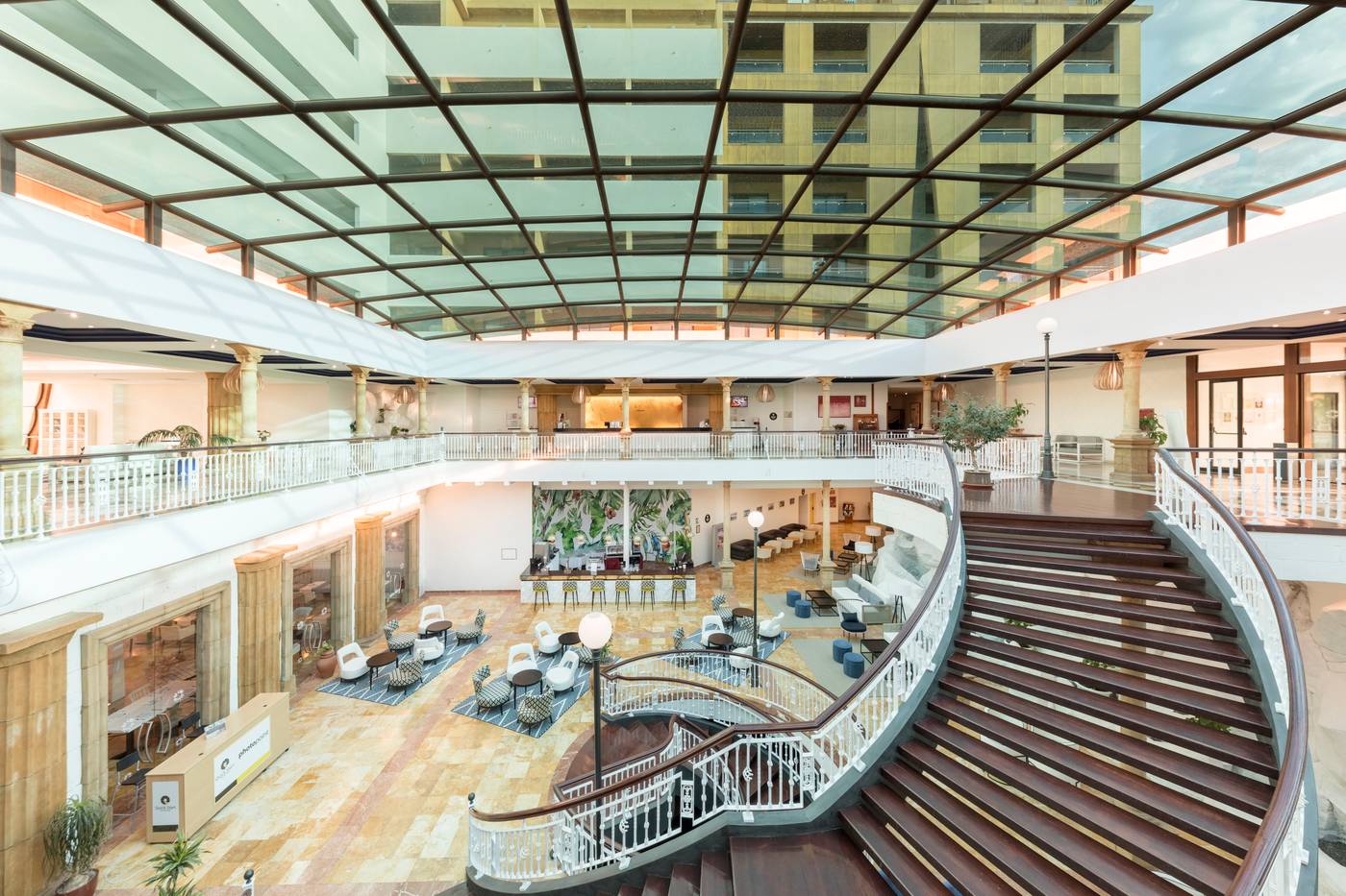 Be-Live-Experience-la-Ni----a-Lobby-48