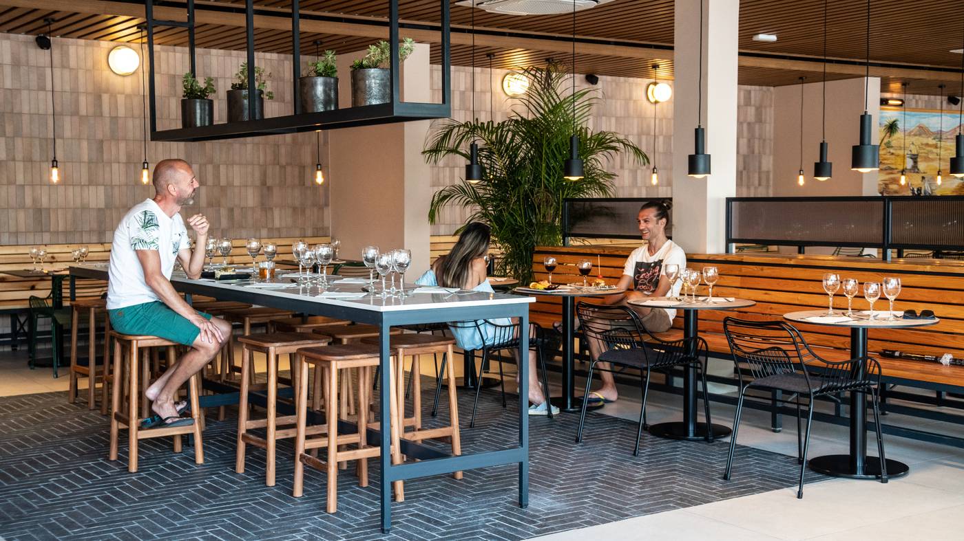 Coral-Cotillo-Beach-Restaurant-43