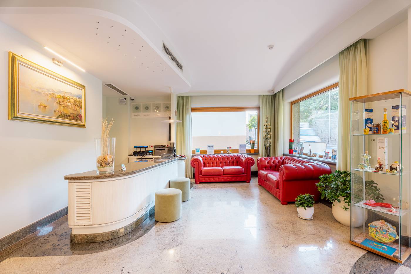 Comfort-Hotel-Gardenia-Sorrento-Coast-Lobby-74