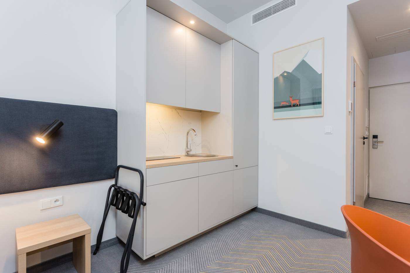 Platinum-Hotel---Residence-Room-9