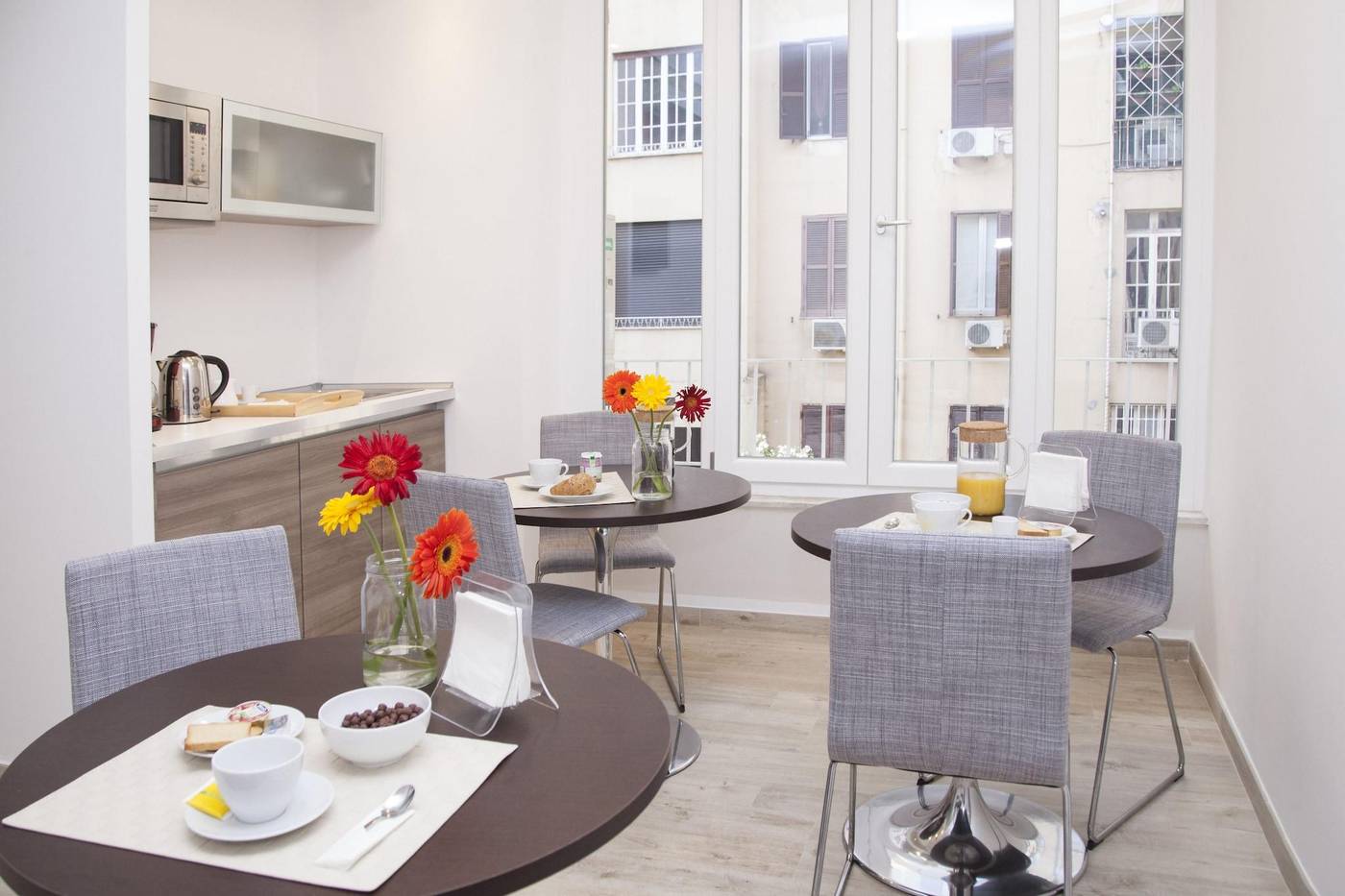 Maison-Maneli-Luxury-B-B-Restaurant-9