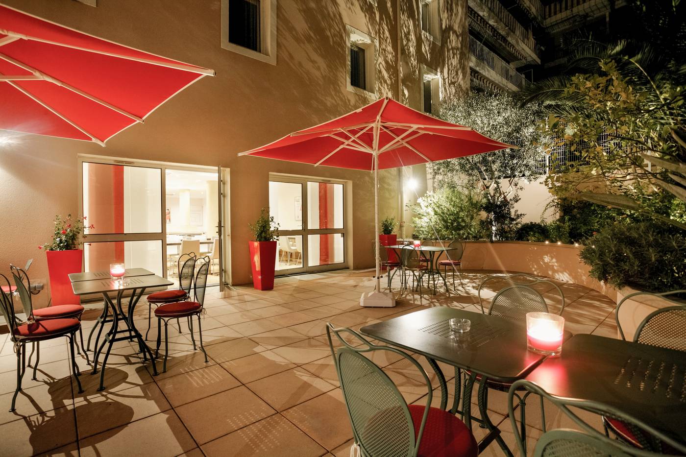 easyHotel-Nice-Palais-de-Congres-Terrace-3