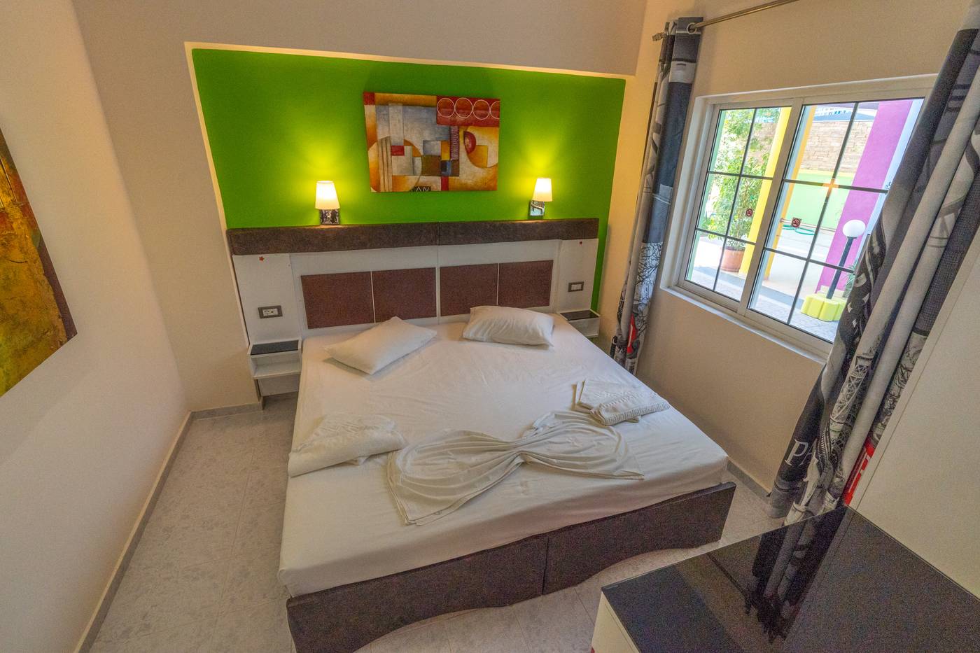 Grecian-Fantasia-Resort-Room-6