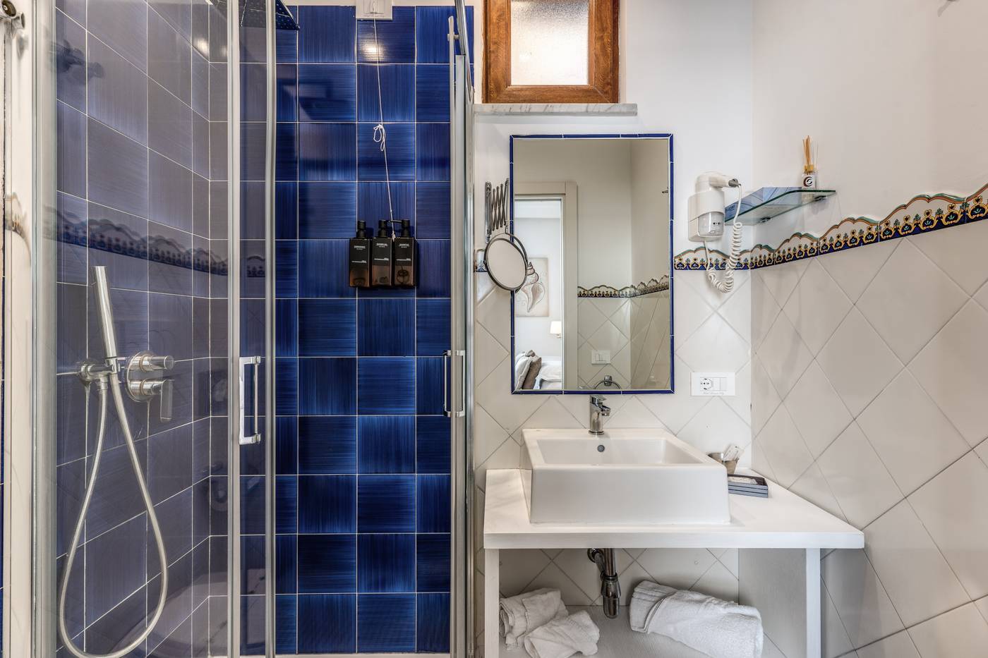 Sorrento-City-Room-56