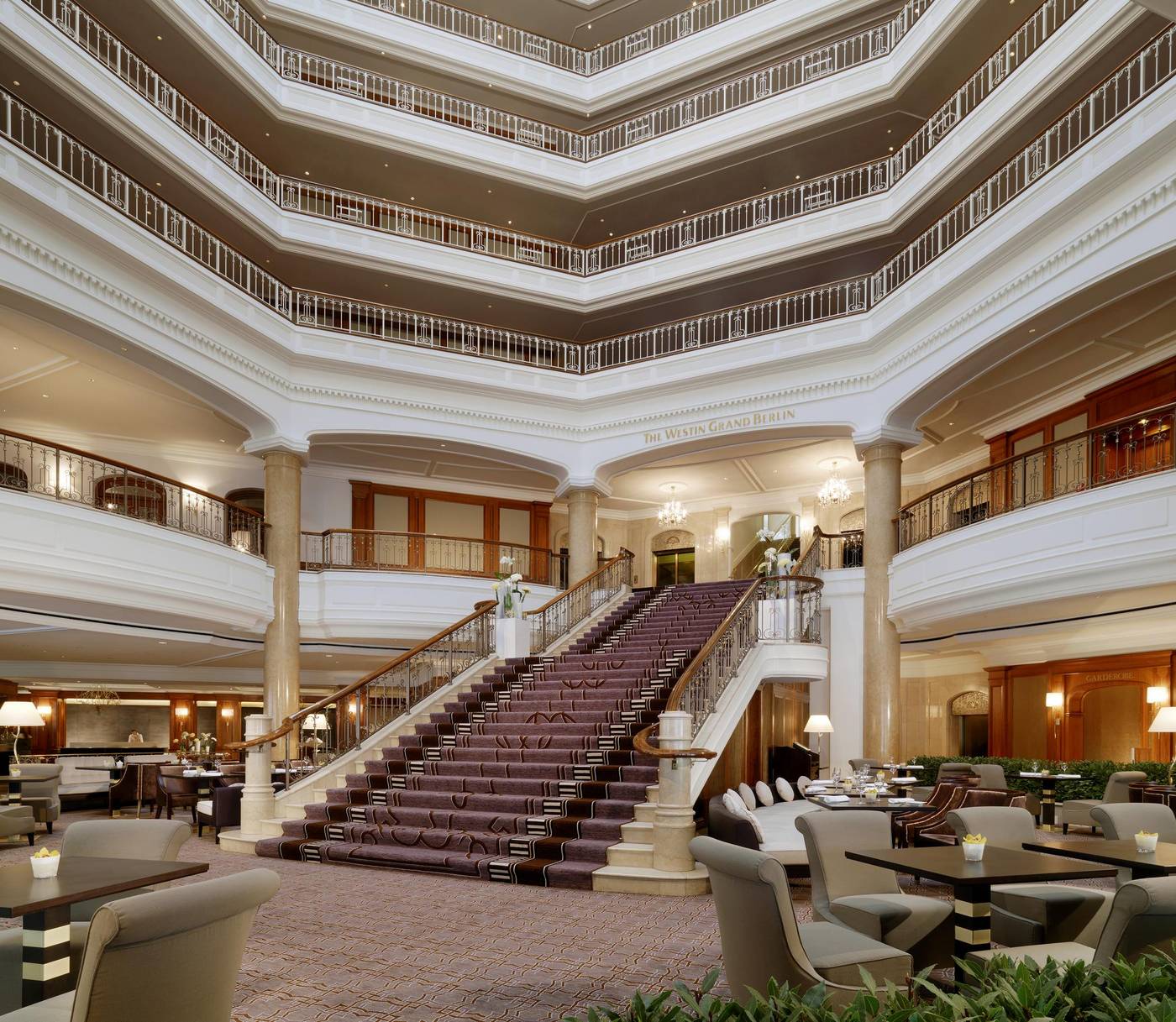 The-Westin-Grand-Berlin-Lobby-17