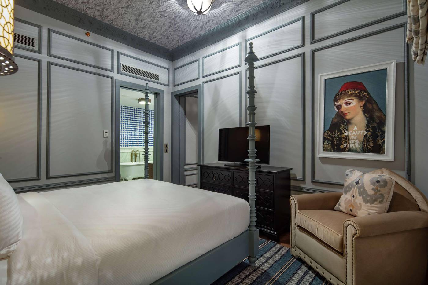 Hagia-Sofia-Mansions-Curio-Collection-by-Hilton-Room-55