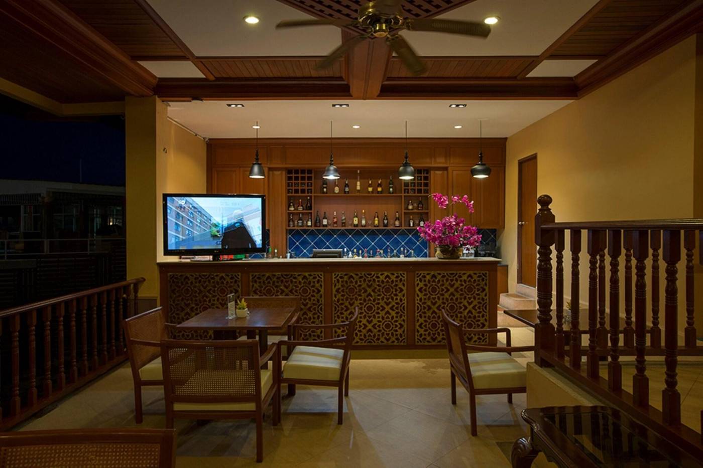 Chanalai-Garden-Resort--Bar-38