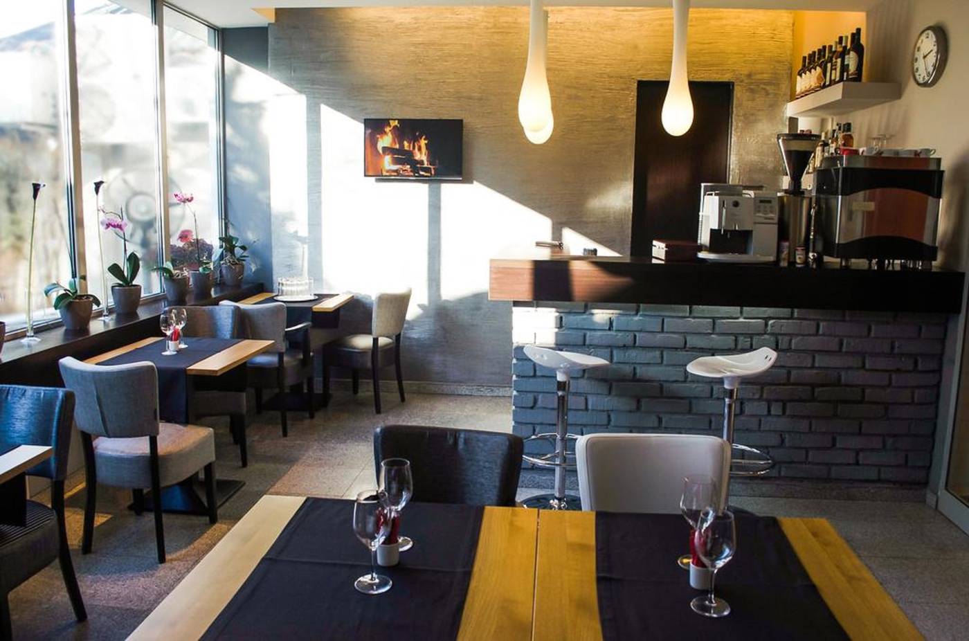 Unique Bucharest - Romania - BUCHAREST - Bar - 1