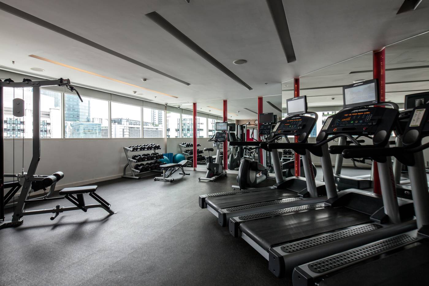 Centara-Watergate-Pavilion-Hotel-Bangkok-Sports-and-Entertainment-60