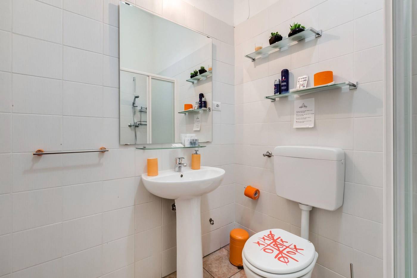 Allegra-s-House-Room-25