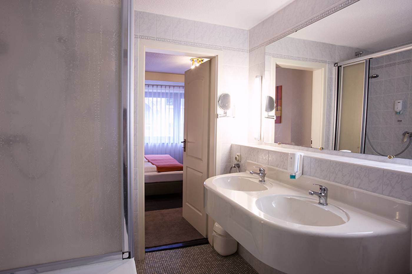 Trip-Inn-Hotel-Ariane-Room-14