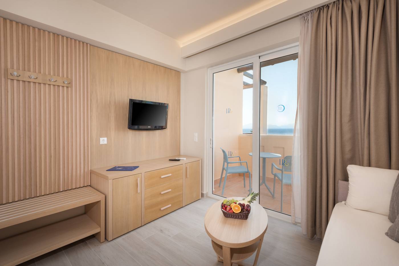 Horizon-Beach-Resort-Room-32