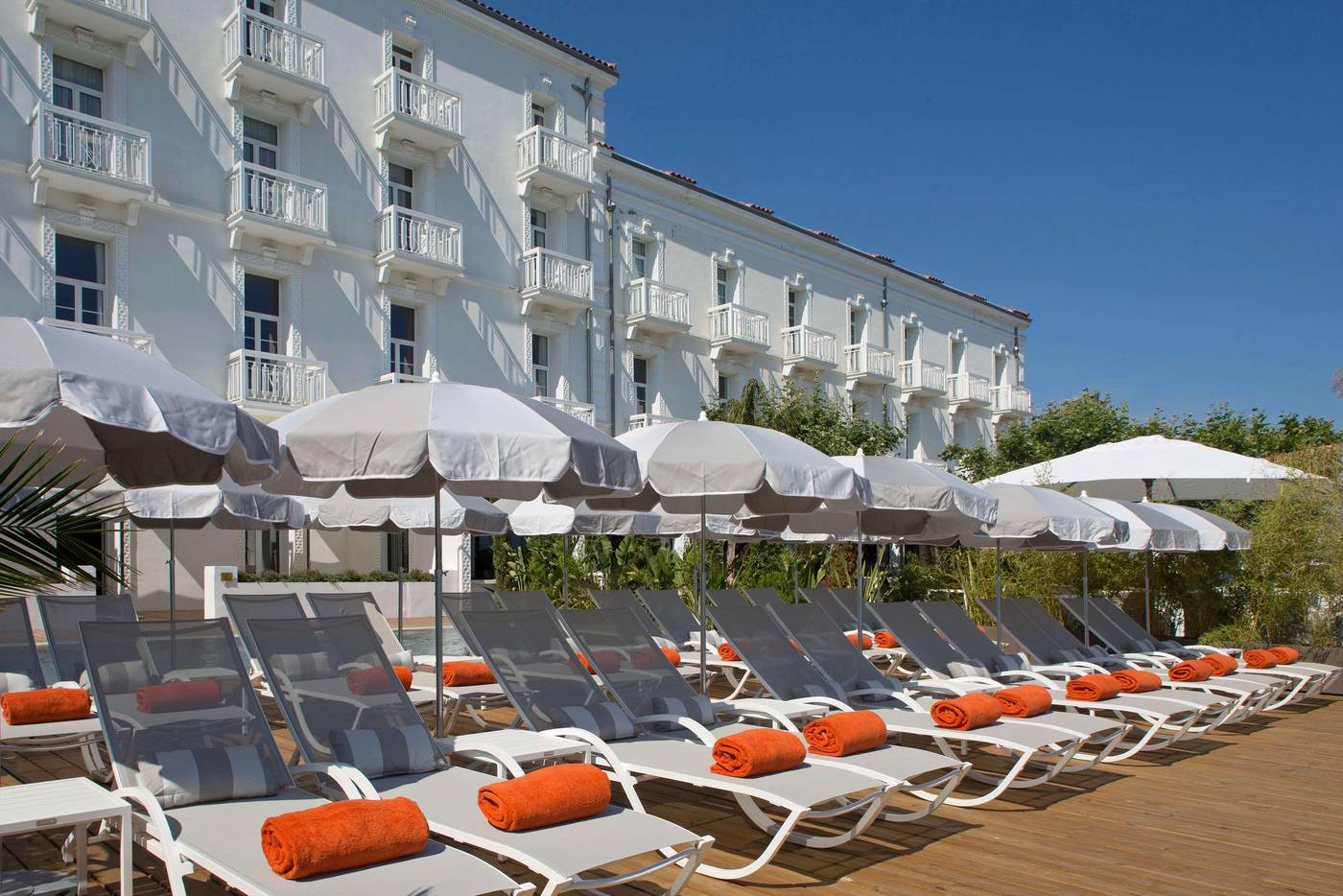Grand Hotel des Sablettes Plage, Curio Collection -France-La Seyne-Sur-Mer-General view-5