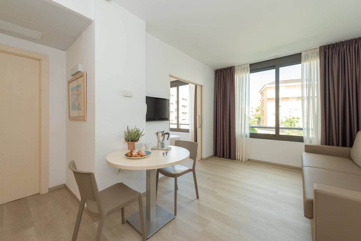 Atenea-Park-Suites---Apartments-Room-17