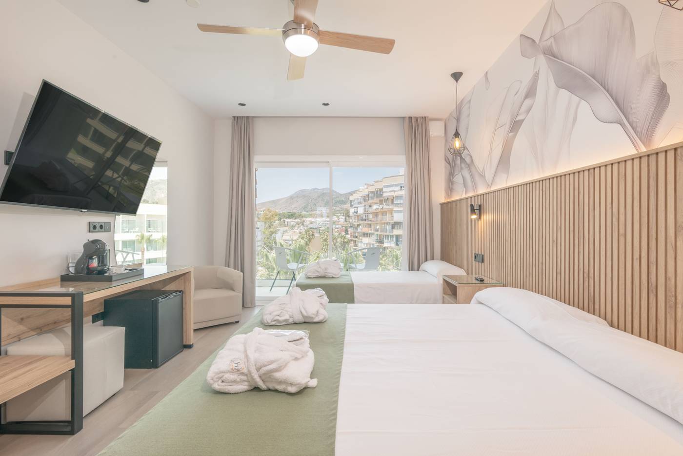 Parasol-Garden-Room-22