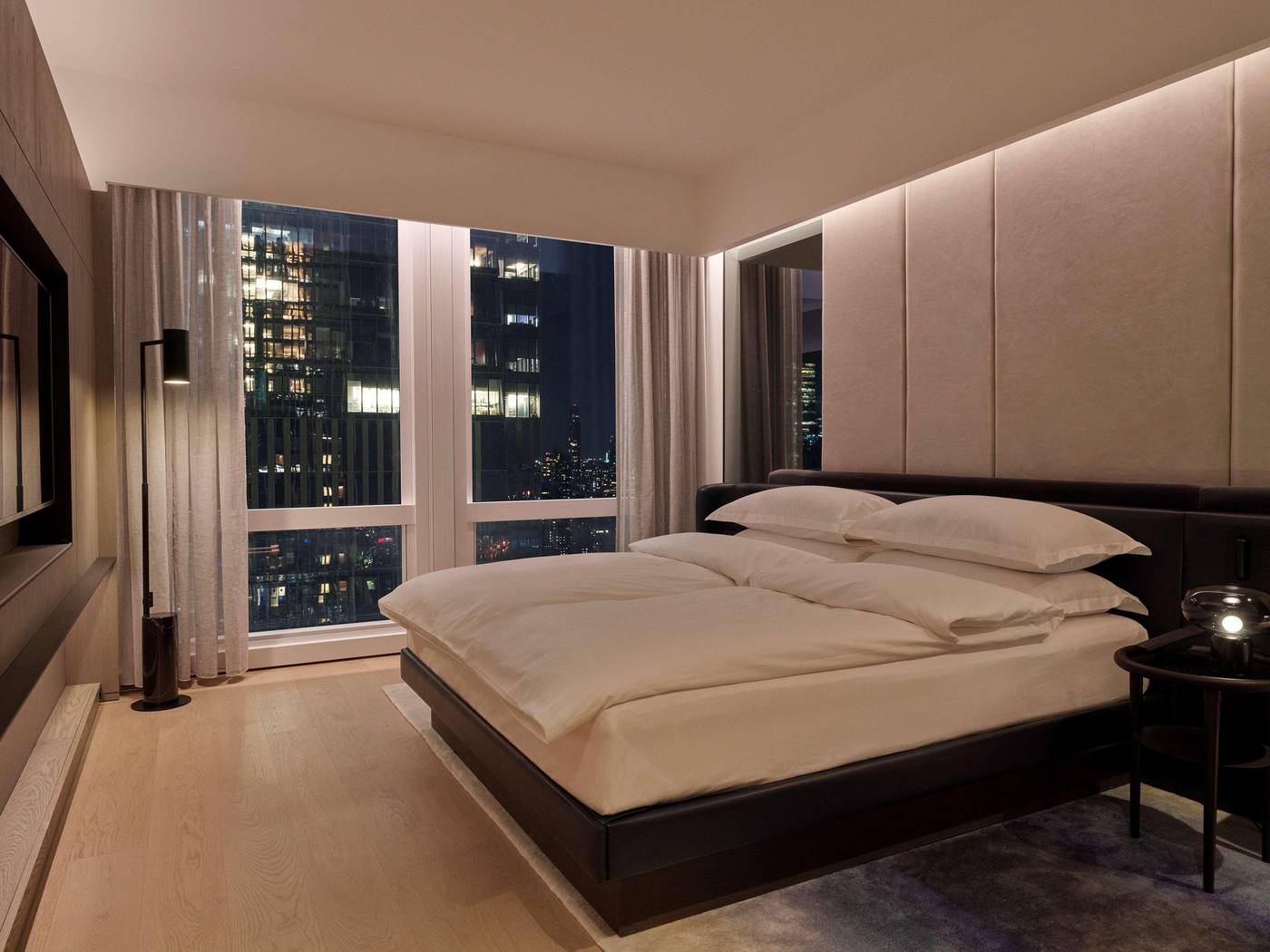 Equinox-Hotel-Hudson-Yards-New-York-Room-21