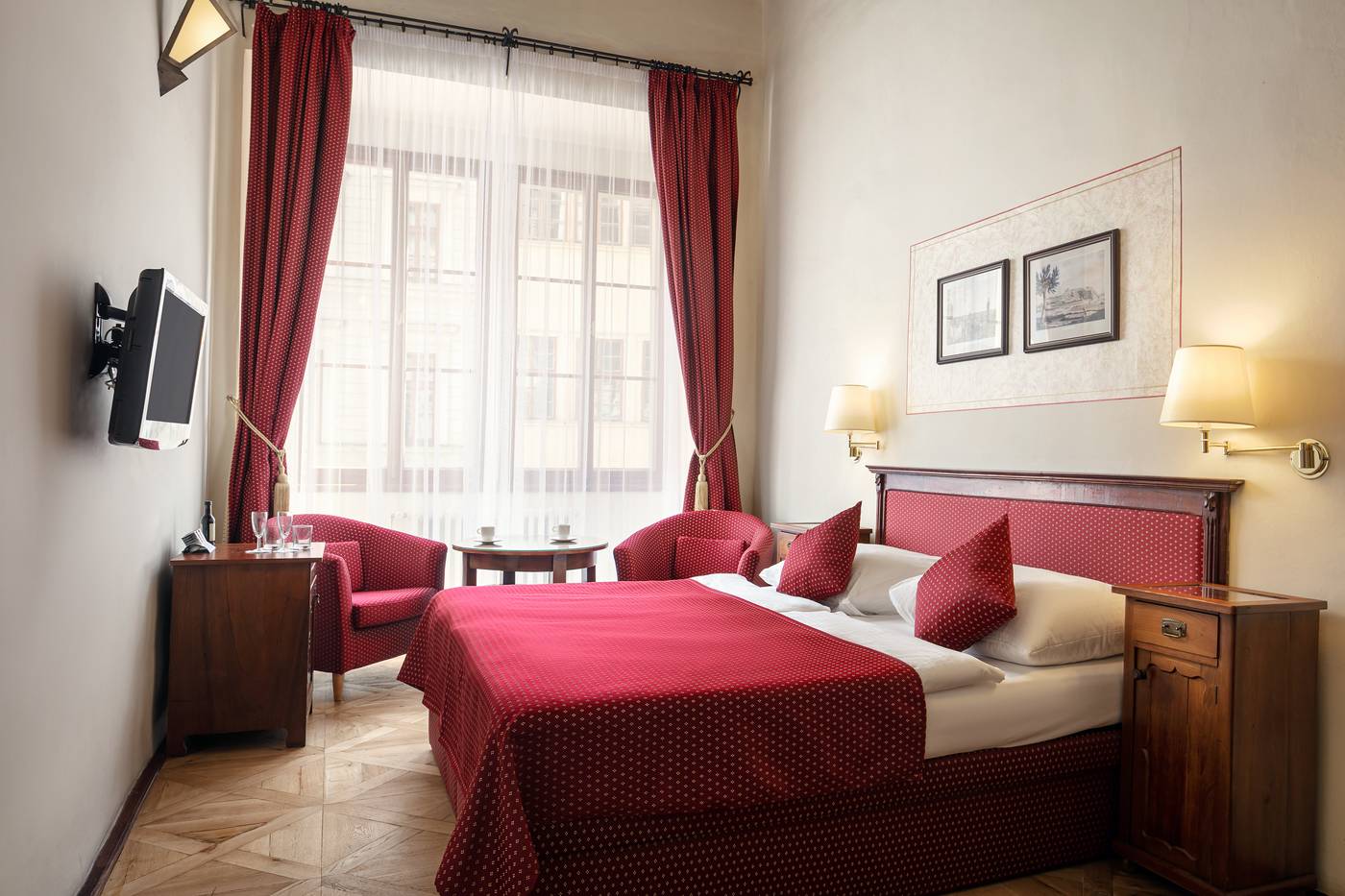 The-Charles-Hotel-Room-14