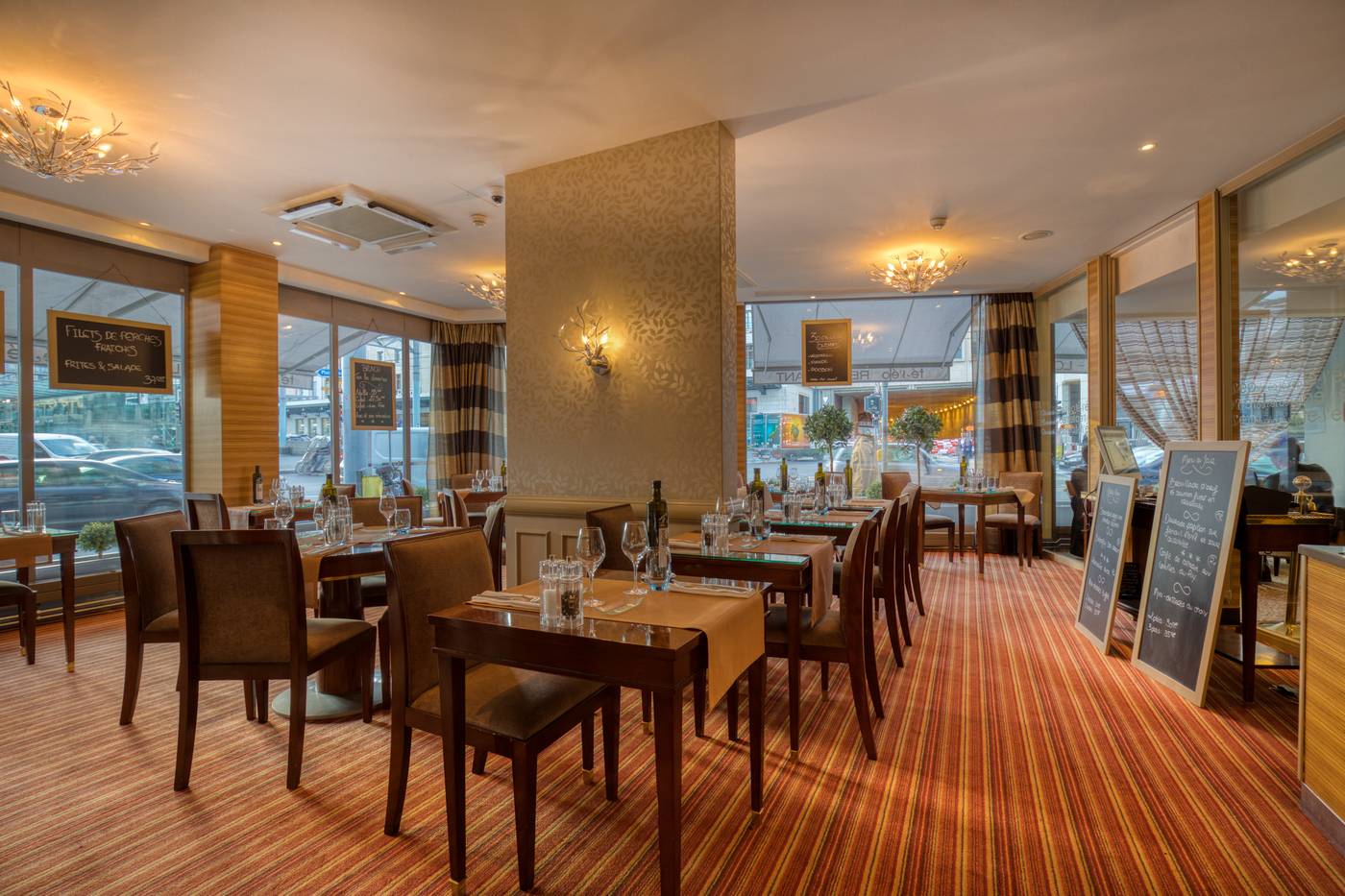 Warwick-Geneva-Restaurant-30