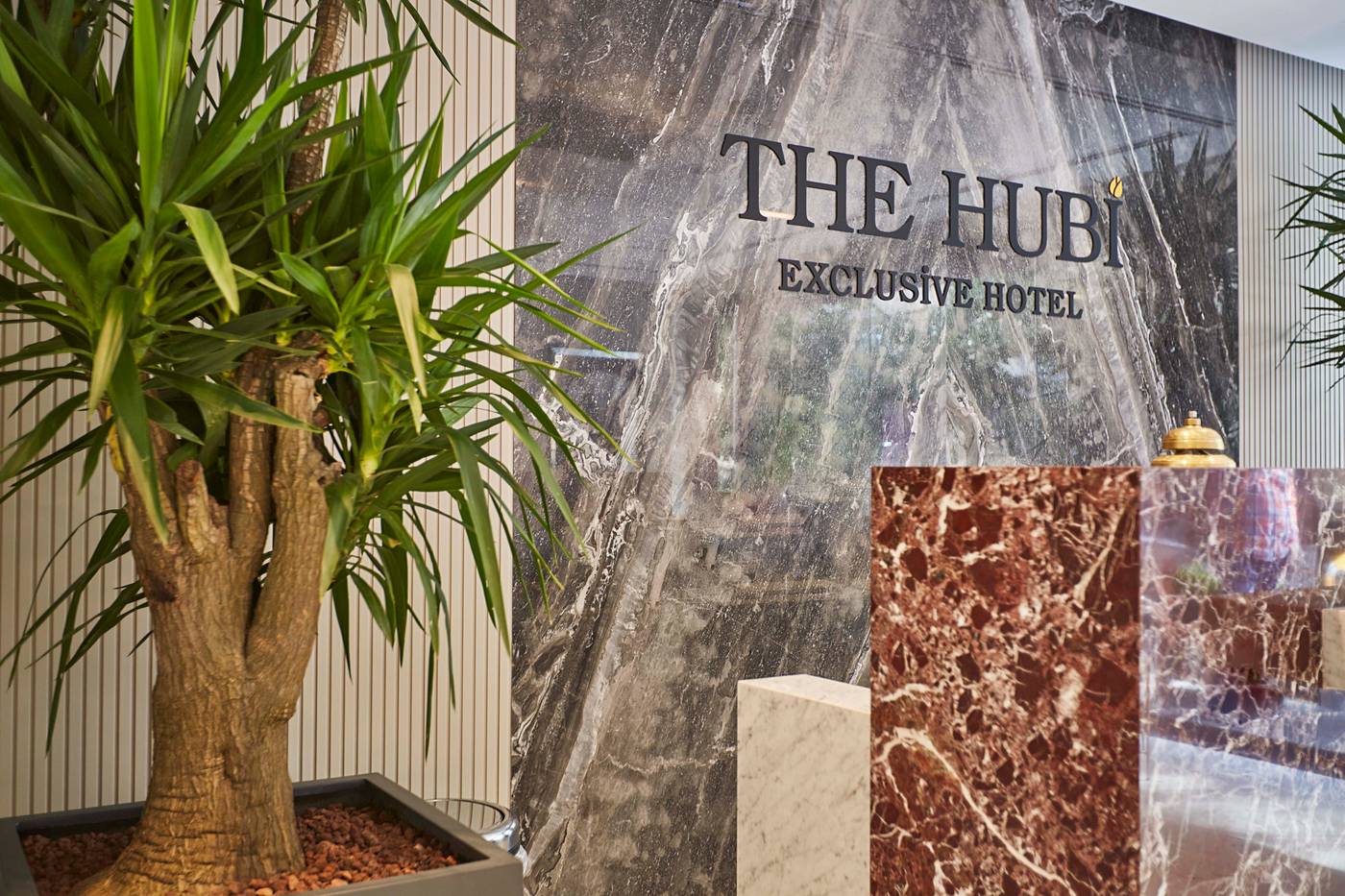 The-Hubi-Hotel-Lobby-12