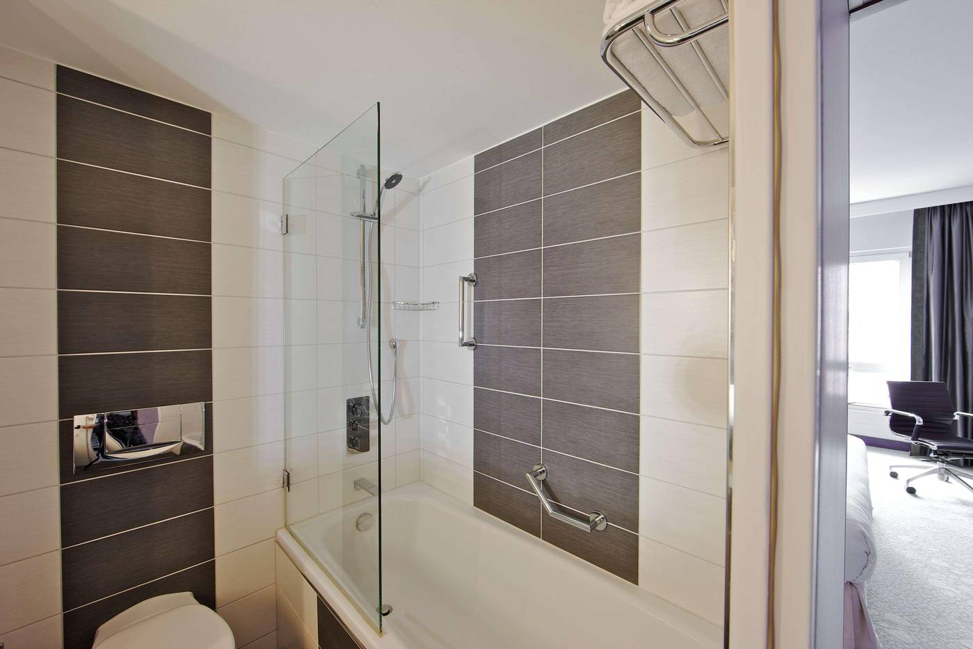 Dorint-Hotel-Bonn-Room-43