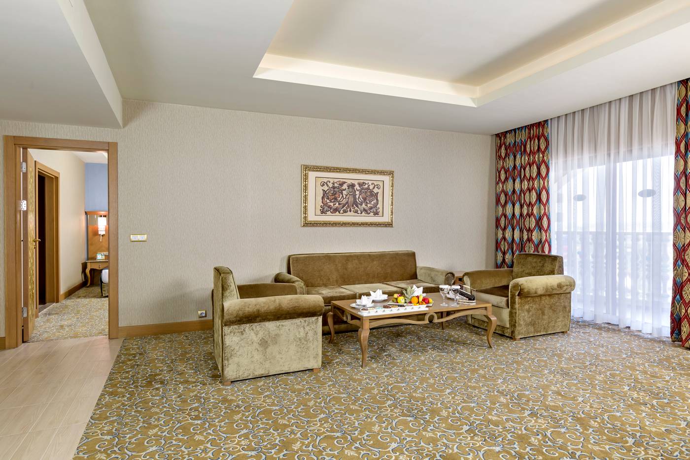 Royal-Holiday-Palace-Room-39