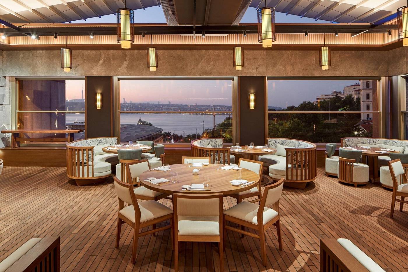 The-Ritz-Carlton-Istanbul-Restaurant-16