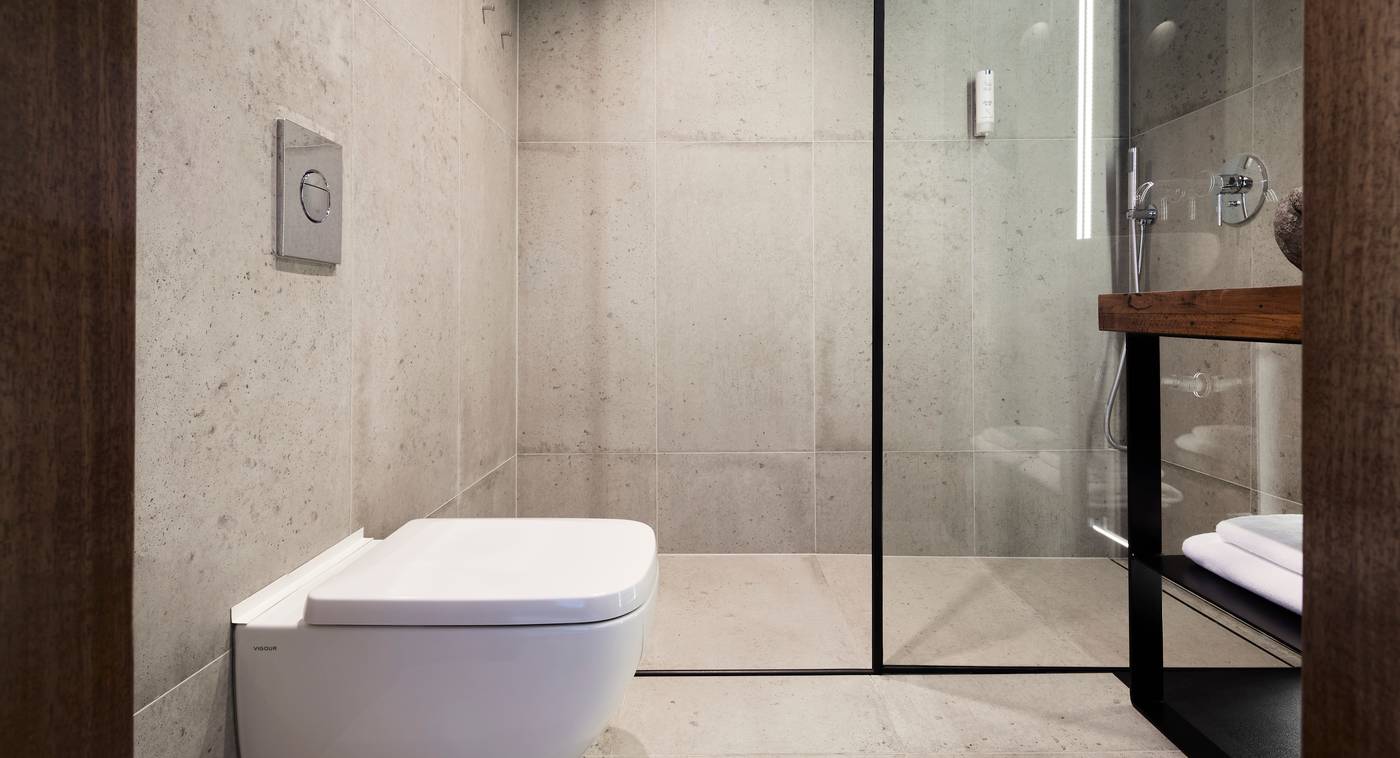 New-Port-Hotel-Room-27