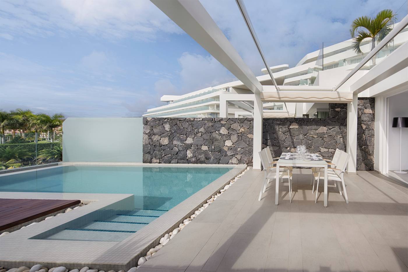Royal-Hideaway-Corales-Suites--part-of-Barcel---Hotel-Group-Room-3
