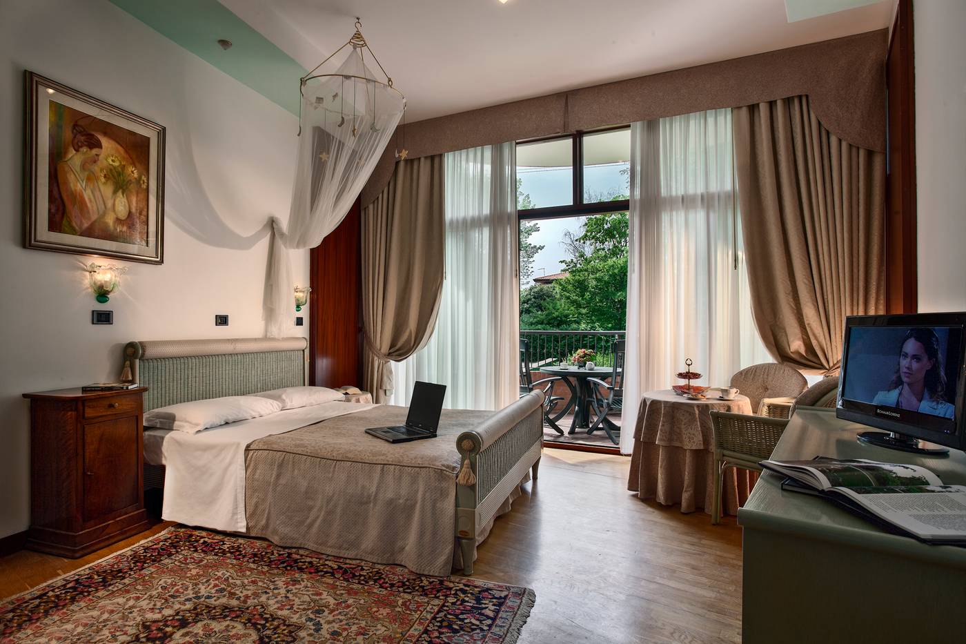 Park-Hotel-Junior-Room-3