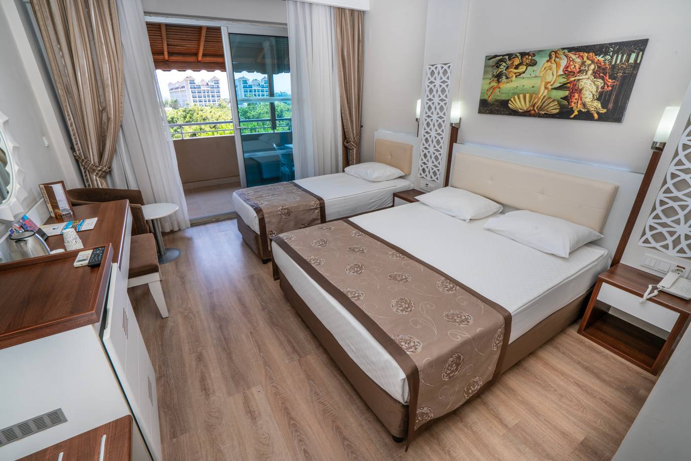 Linda Resort
