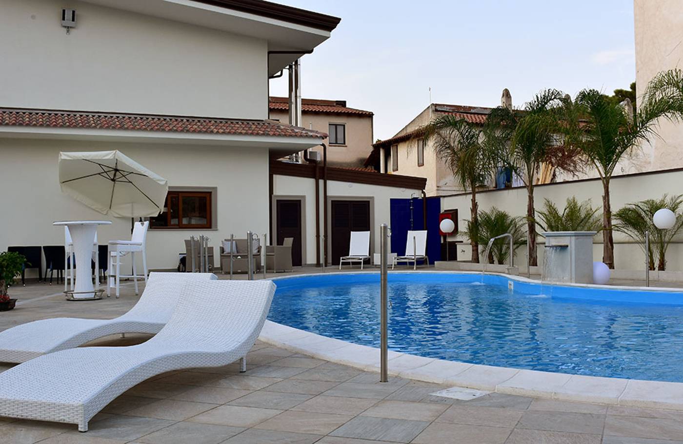 Hotel-Riviera-Azzurra-Pool-2