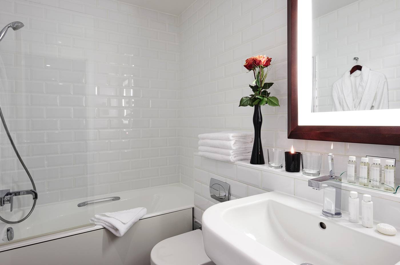 Plaza-Tour-Eiffel-Room-33