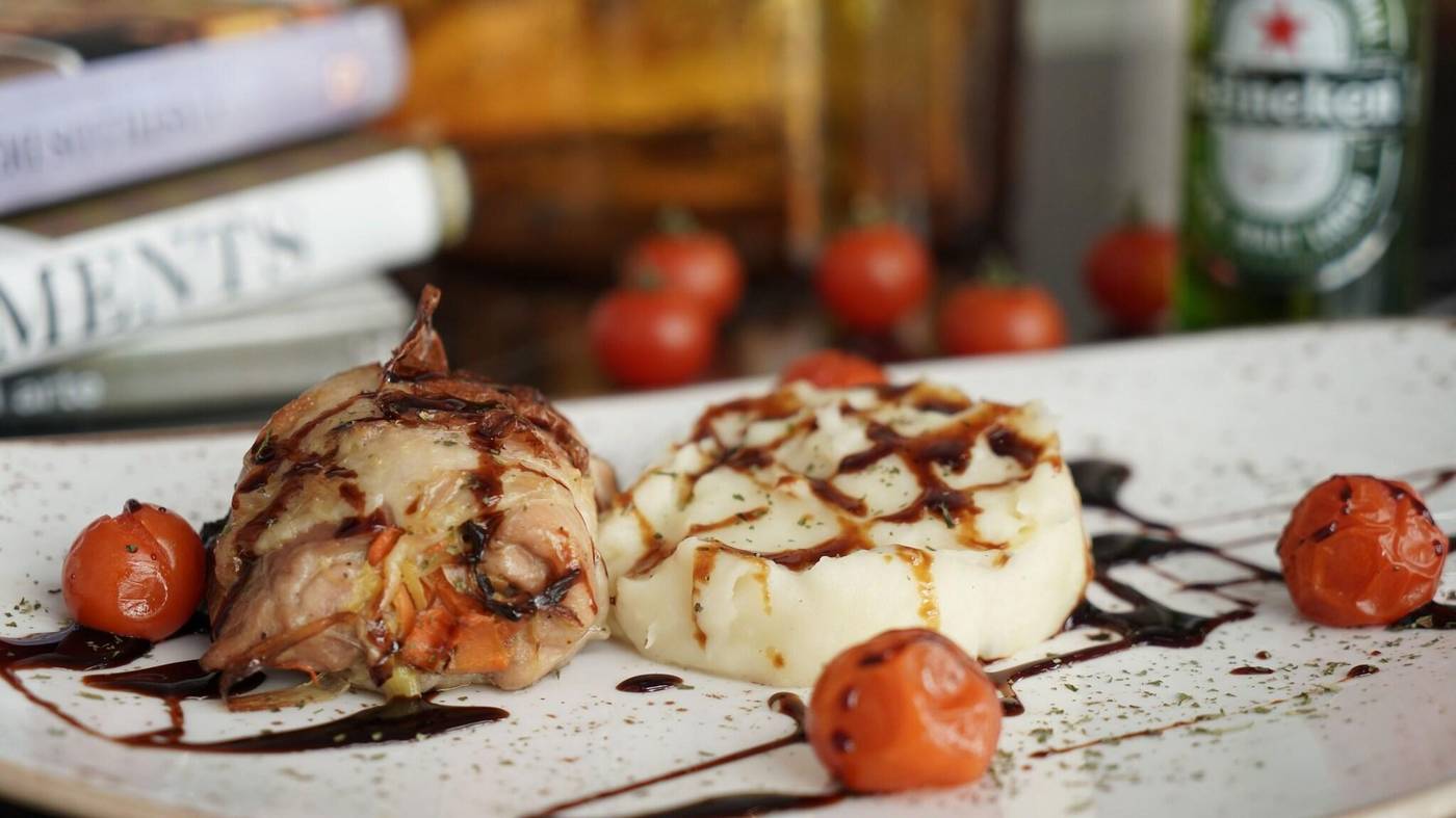 AC-Madrid-Avendia-de-America-Restaurant-54