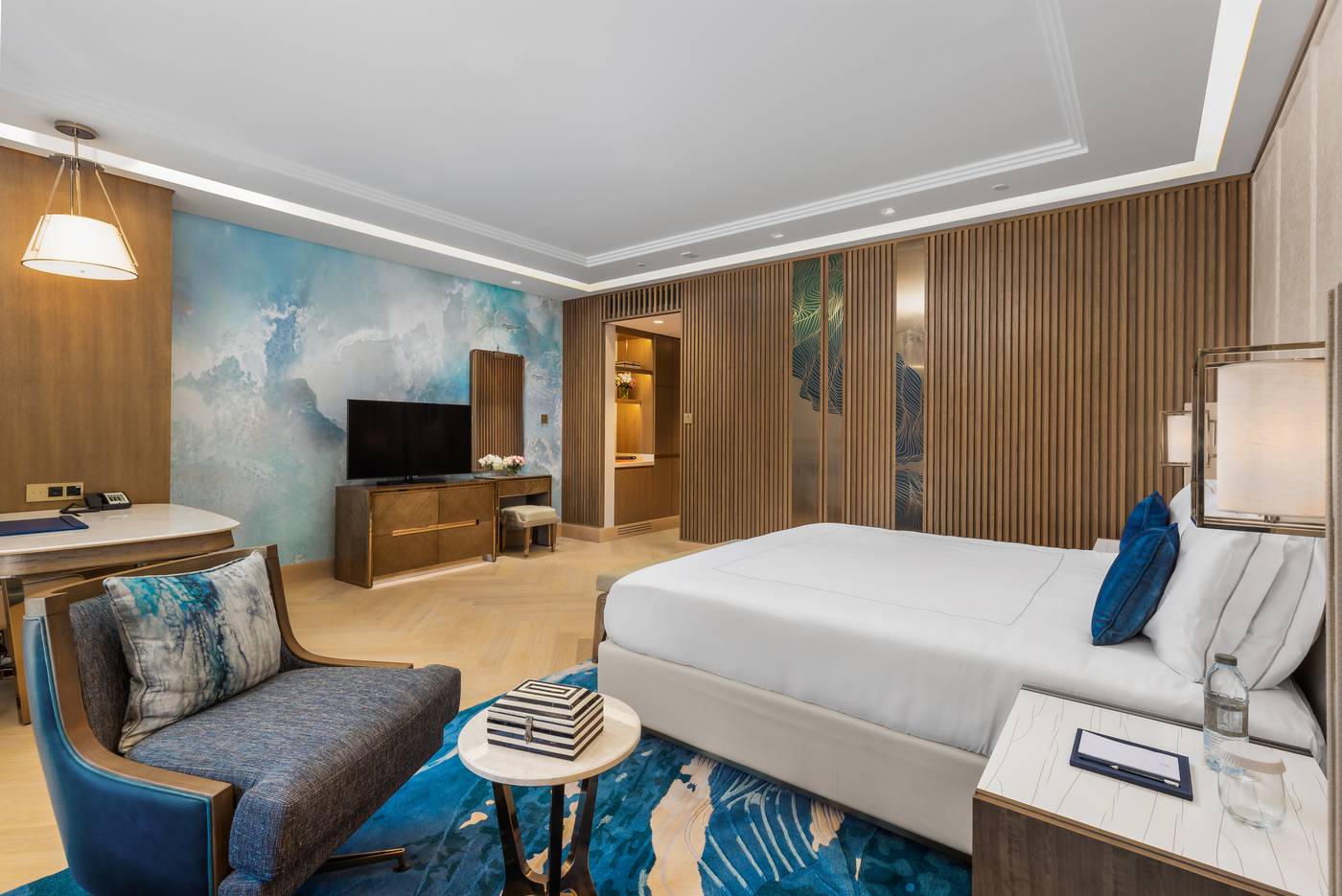 Taj-Exotica-Resort---Spa--The-Palm-Dubai-Room-21