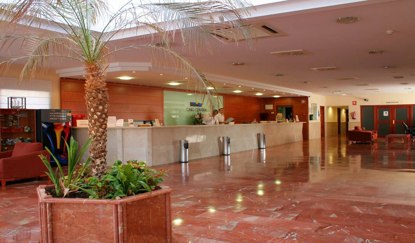 Hotel-Playas-De-Torrevieja-Lobby-43