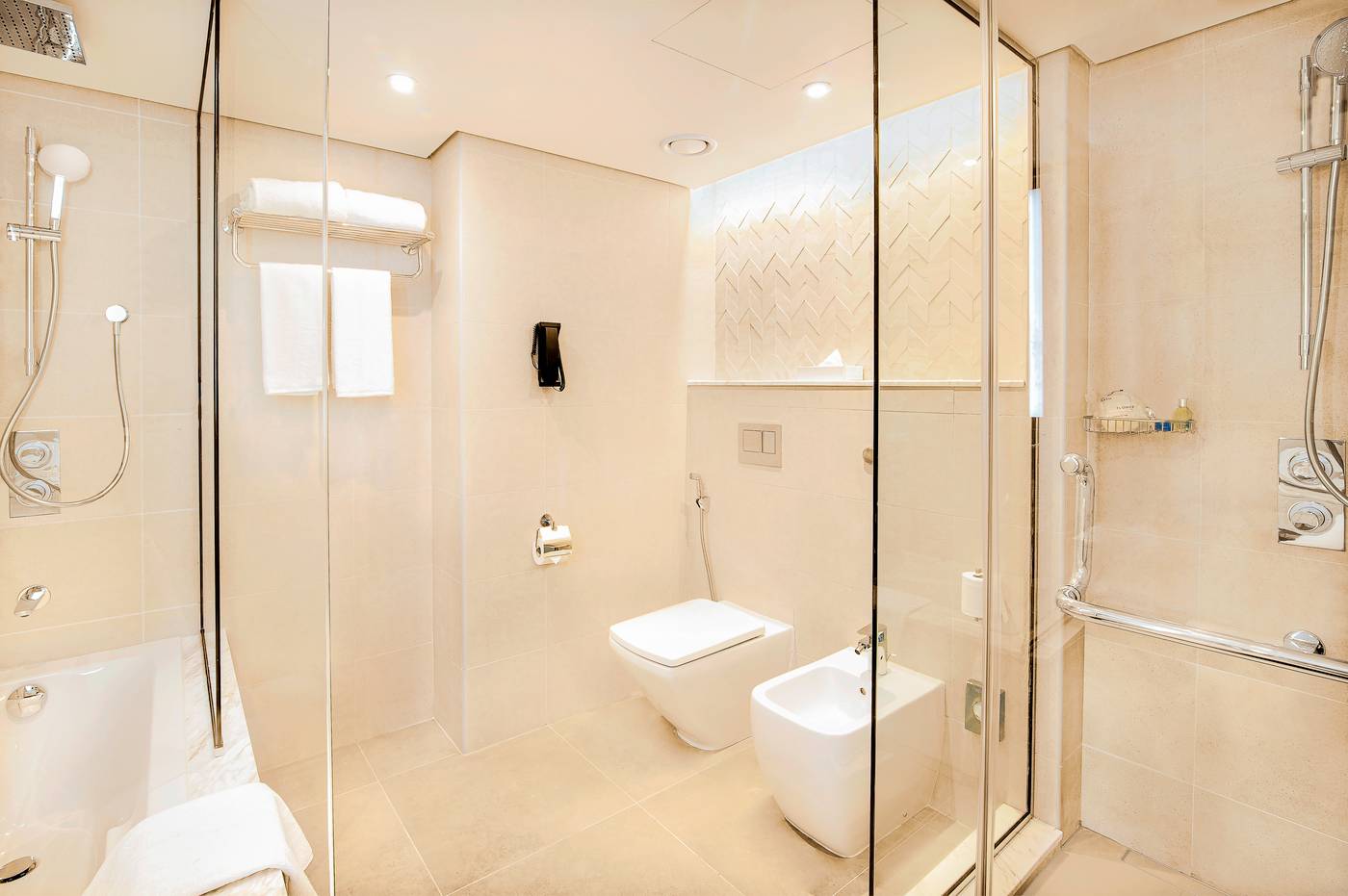 Radisson Blu Hotel & Resort Abu Dhabi Corniche 14