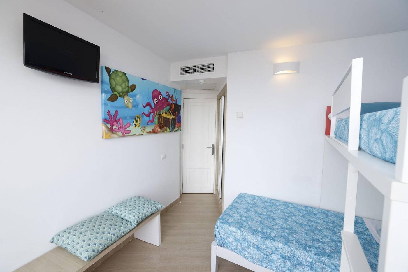 Marvell-Club-Hotel---Apartments-Room-25