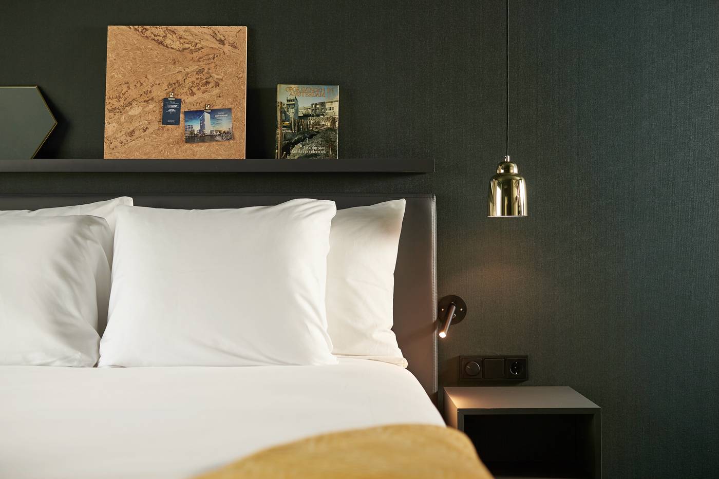 Van-der-Valk-Hotel-Amsterdam---Amstel-Room-23