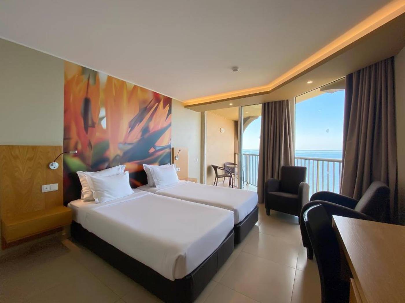 The-Views-Oasis-Room-18