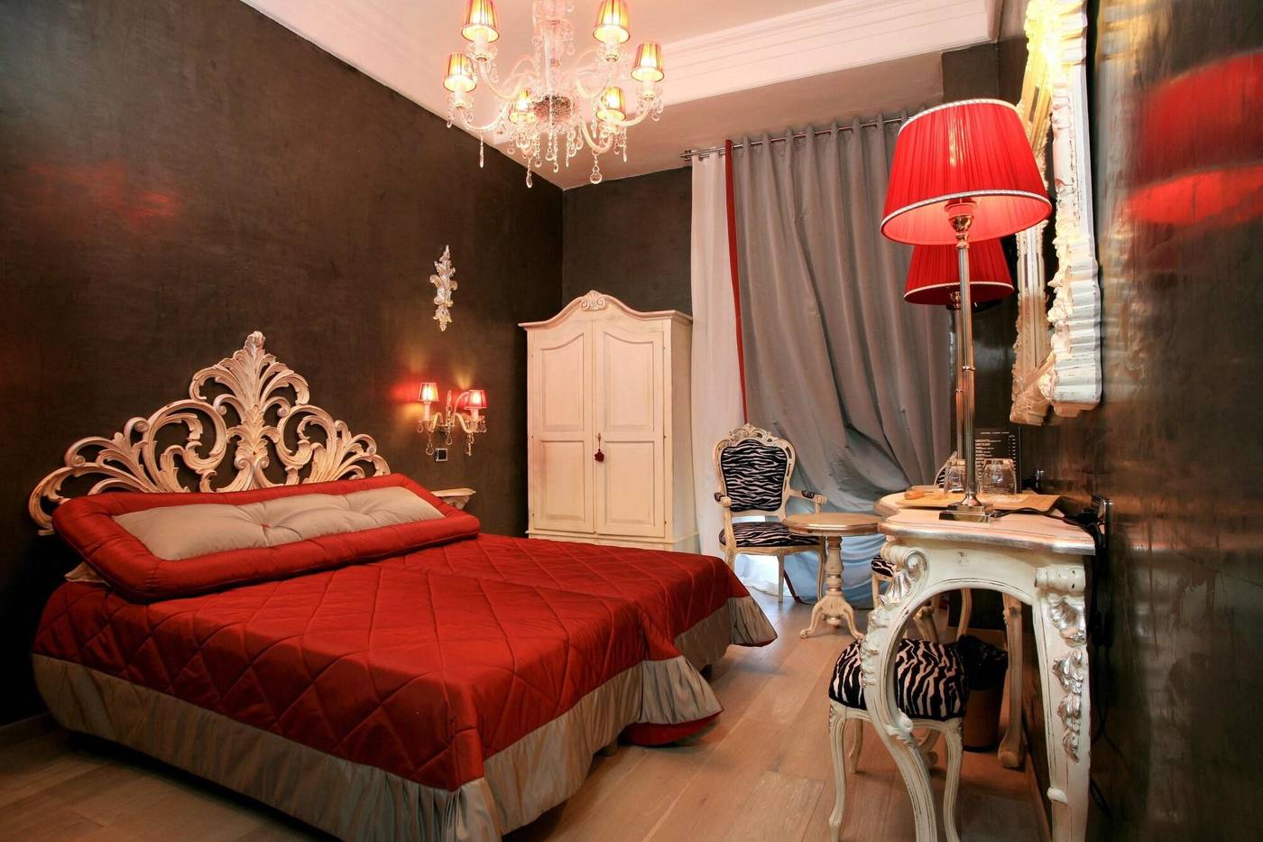 Columbia-Charming-Spa-Room-50