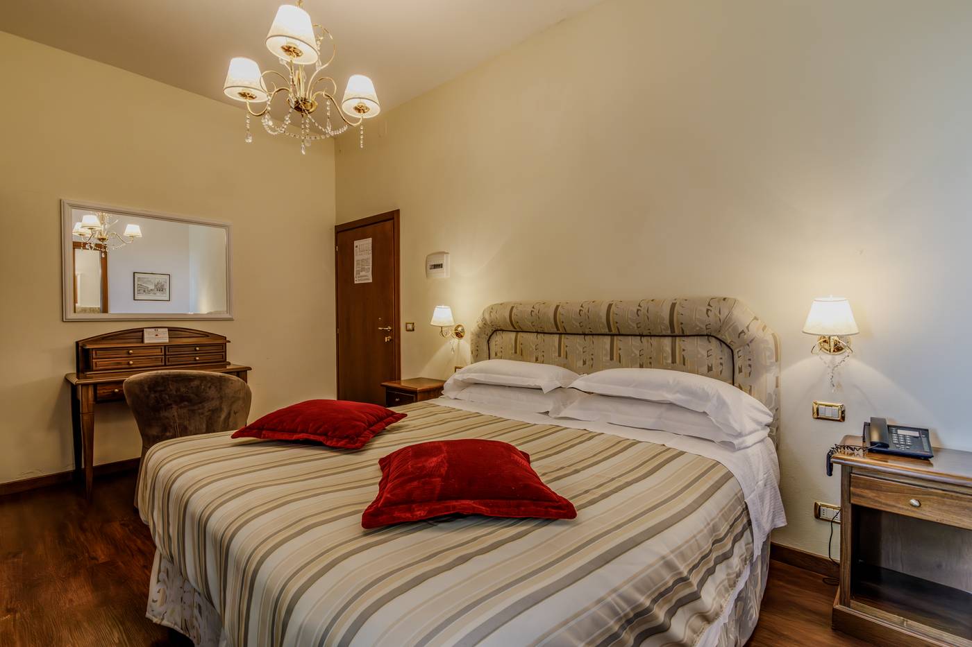Villa-Lecchi-Hotel-Wellness-Room-38