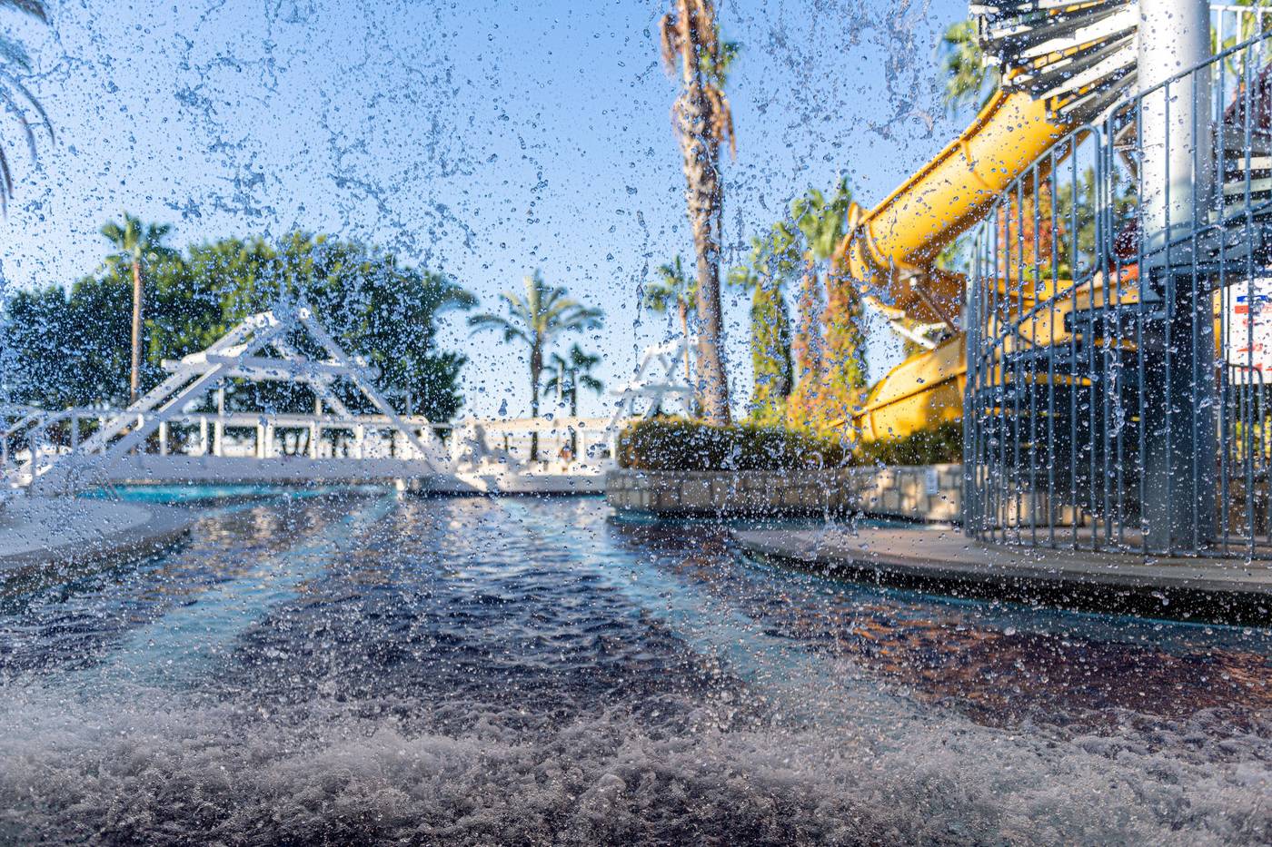 Sealife-Buket-Beach-Hotel-Pool-20